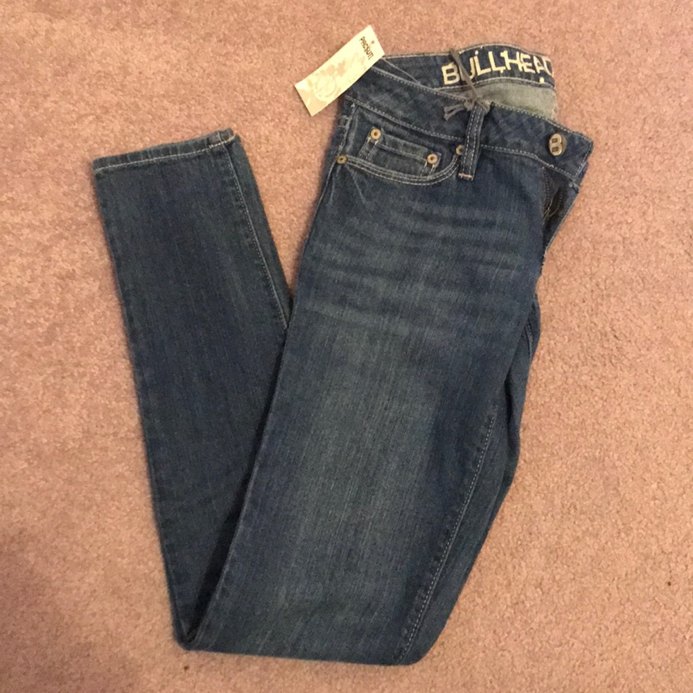 Extreme skinny jeans